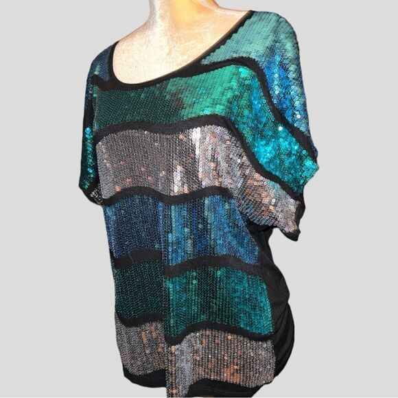 Deb brand gorgeous sequined top! New! - Picture 5 of 8